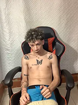 mateodeamjo online show from January 4, 2025, 7:55 am