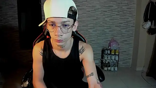 mateodeamjo online show from October 9, 2025, 8:01 am