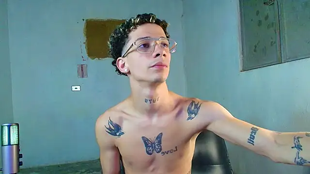 mateodeamjo online show from March 11, 2026, 1:55 am