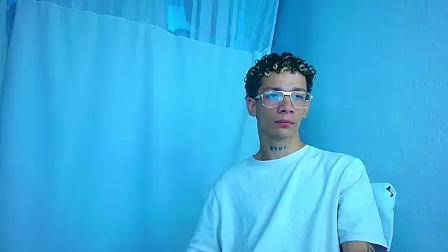 mateodeamjo online show from April 3, 2026, 1:03 am