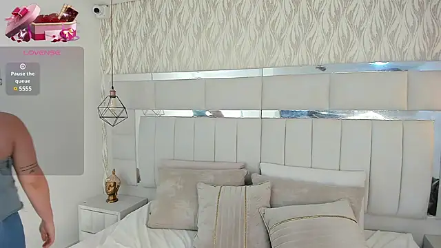 1m dalhia online show from February 19, 2025, 2:44 am