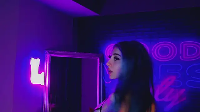 AriaVoss online show from January 20, 2025, 8:18 pm