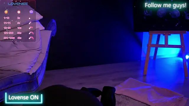 AriaVoss online show from October 8, 2025, 9:01 pm