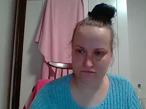  squirty cum lady  online show from March 21, 2025, 9:45 pm