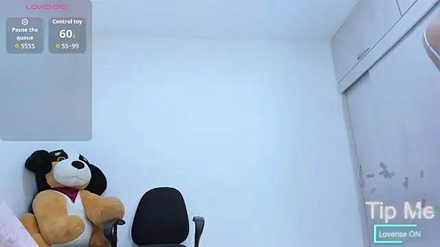 Amelia Debora Antonella online show from March 24, 2026, 1:27 pm