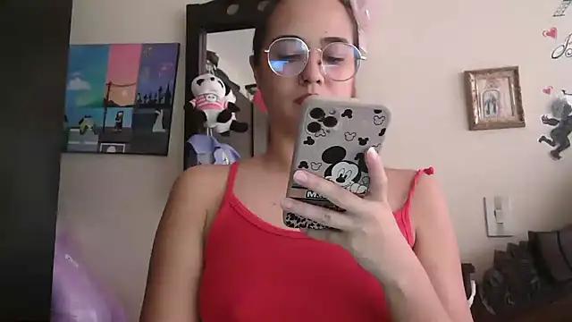 trianabell online show from March 10, 2026, 6:13 pm