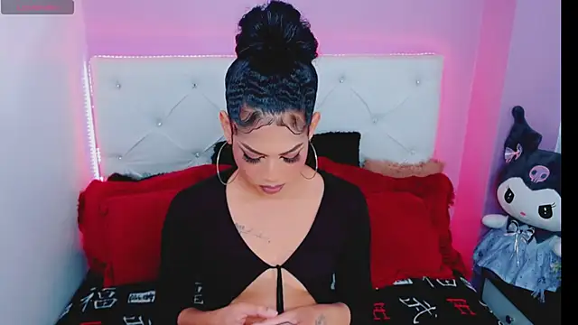 Snapshot of Amanda_bigx chatting on October 1, 2025, 5:57 am Amanda bigx online show from October 1, 2025, 5:57 am