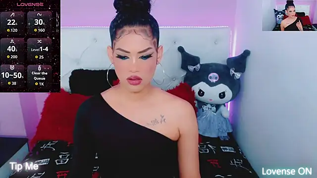 Snapshot of Amanda_bigx chatting on October 24, 2025, 4:42 am Amanda bigx online show from October 24, 2025, 4:42 am