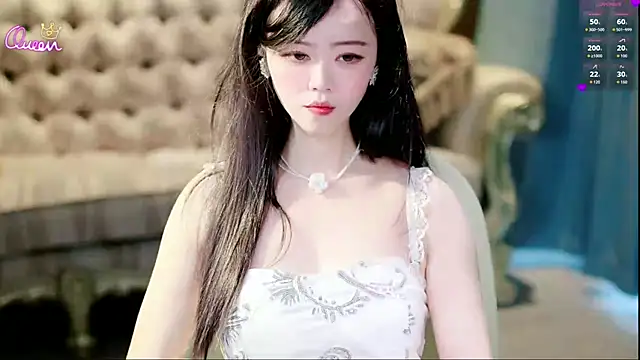 Snapshot of lilies-sweet chatting on June 23, 2026, 7:28 am lilies-sweet online show from June 23, 2026, 7:28 am