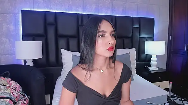 MiaSweeths online show from January 18, 2025, 12:04 pm