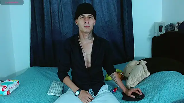 Bastiaan 28 online show from December 22, 2025, 10:29 pm