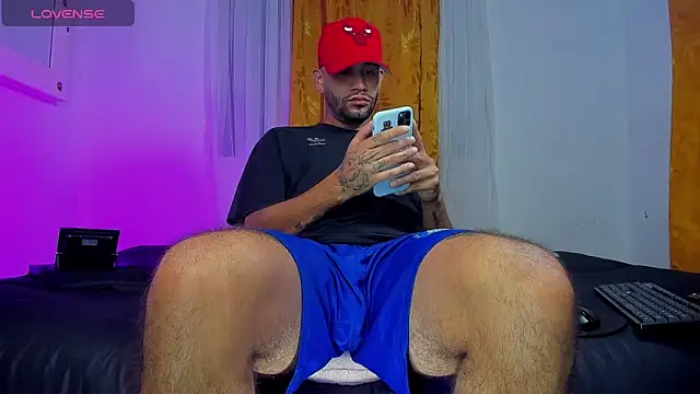 estiben 05 online show from April 9, 2026, 2:55 pm