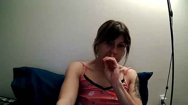 Snapshot of anechka1 chatting on February 5, 2026, 4:17 am anechka1 online show from February 5, 2026, 4:17 am