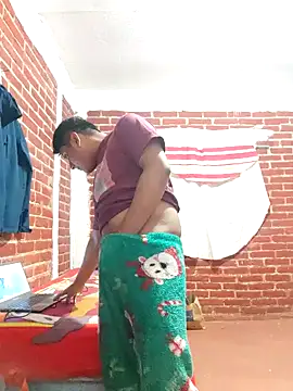 Cris ale1218 online show from November 6, 2025, 4:57 am