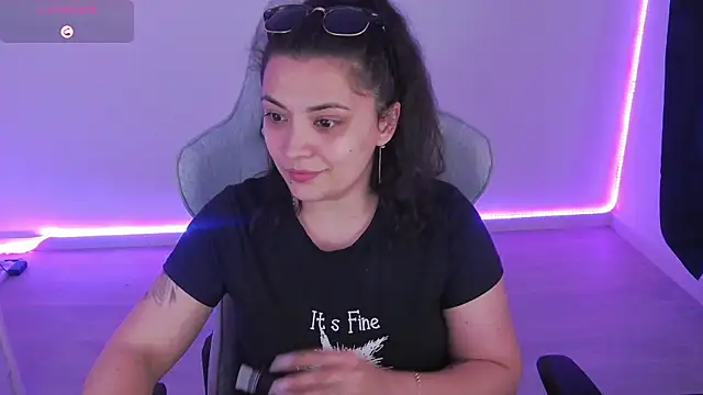 LuciaLoca online show from April 12, 2026, 3:06 pm