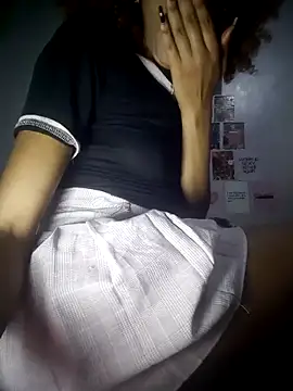 Snapshot of GoddessVee chatting on October 19, 2025, 7:36 pm GoddessVee online show from October 19, 2025, 7:36 pm