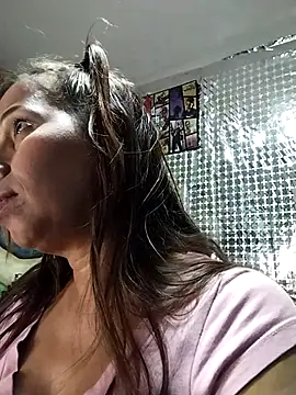 Snapshot of CaroMasha chatting on March 21, 2025, 11:23 pm CaroMasha online show from March 21, 2025, 11:23 pm