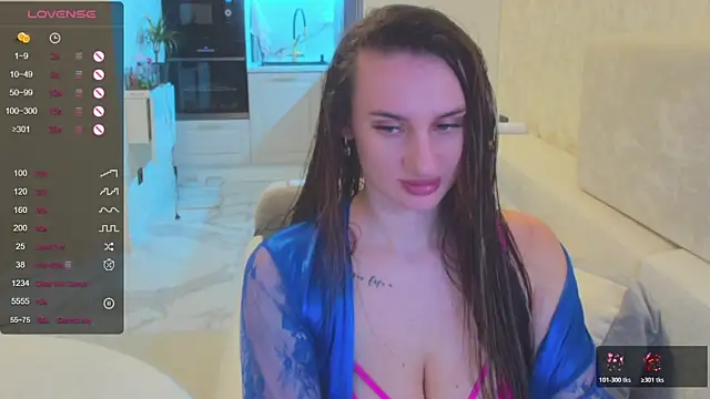 Cherry-Legenda online show from April 22, 2026, 6:31 pm