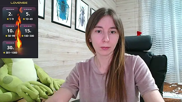 Wowpornoo online show from April 3, 2026, 2:26 pm