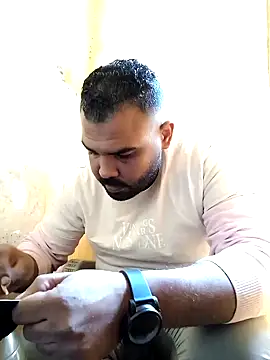 ListedLoin online show from January 8, 2025, 8:16 am