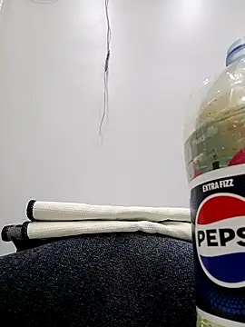 ListedLoin online show from February 20, 2025, 5:29 pm