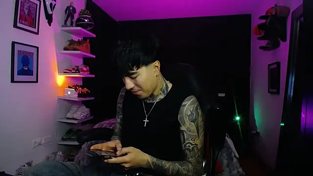 jung dragon online show from November 19, 2025, 4:56 am