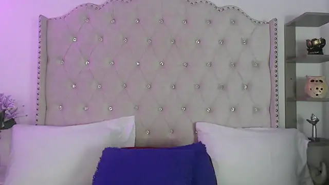 Snapshot of Abril_Squirt chatting on May 29, 2026, 11:25 pm Abril Squirt online show from May 29, 2026, 11:25 pm