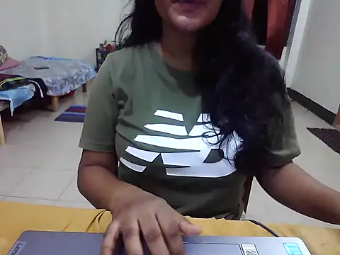 Snapshot of JustinaIra chatting on October 8, 2025, 7:44 pm JustinaIra online show from October 8, 2025, 7:44 pm