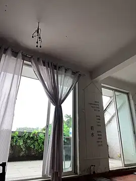 Eliza-E online show from March 22, 2026, 3:21 am