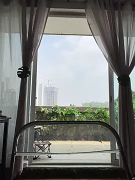 Eliza-E online show from April 19, 2026, 2:55 am