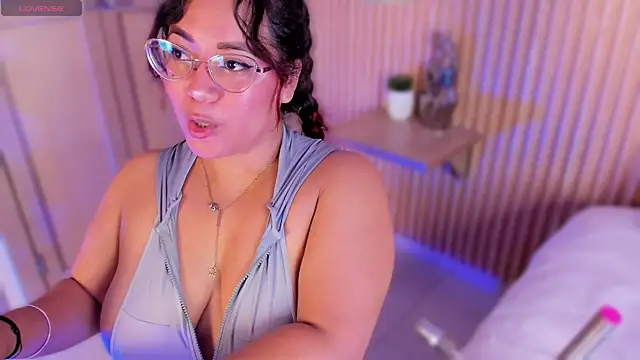 Snapshot of MelissaKarterrs chatting on April 13, 2026, 12:32 pm MelissaKarterrs online show from April 13, 2026, 12:32 pm