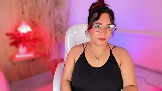 Snapshot of MelissaKarterrs chatting on April 15, 2026, 12:01 pm MelissaKarterrs online show from April 15, 2026, 12:01 pm