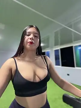 VAL PRINCESS online show from April 3, 2026, 12:08 am