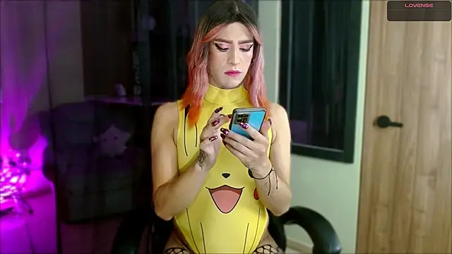 tevenwhiite online show from November 28, 2025, 1:30 am