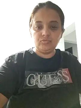 Snapshot of sarahhh1987 chatting on November 8, 2025, 6:35 am sarahhh1987 online show from November 8, 2025, 6:35 am