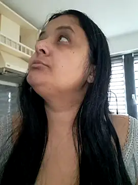 Snapshot of sarahhh1987 chatting on November 26, 2025, 8:26 am sarahhh1987 online show from November 26, 2025, 8:26 am