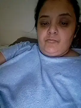 sarahhh1987 online show from January 7, 2026, 8:00 pm