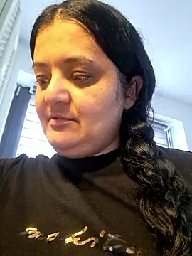 Snapshot of sarahhh1987 chatting on January 11, 2026, 10:20 am sarahhh1987 online show from January 11, 2026, 10:20 am