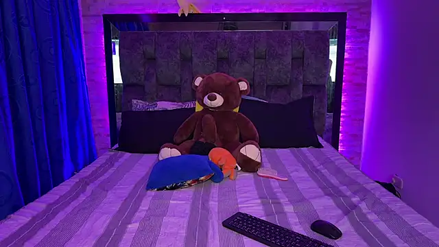 Snapshot of Juva___ chatting on September 18, 2025, 11:29 pm Juva online show from September 18, 2025, 11:29 pm