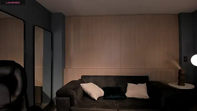 BellaRose X online show from February 8, 2026, 5:16 pm