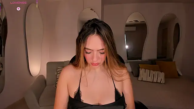 BellaRose X online show from February 15, 2026, 7:51 am