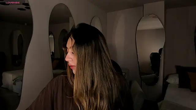 BellaRose X online show from April 12, 2026, 4:39 am