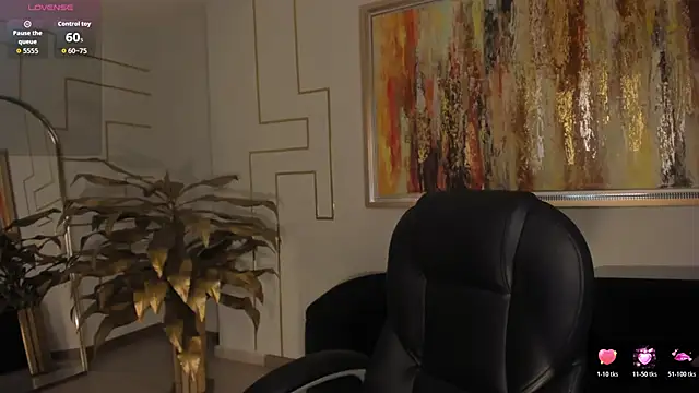 ViolettHansson online show from February 21, 2026, 10:49 am