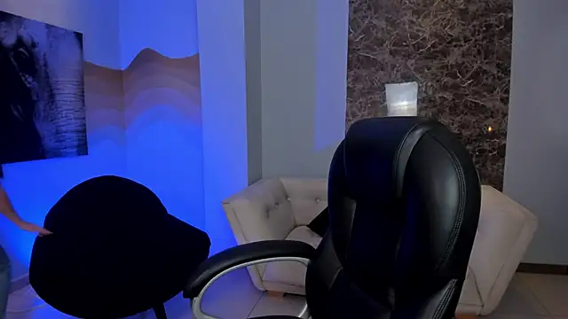 AliceHarper  online show from October 23, 2025, 7:12 pm