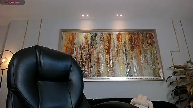 AliceHarper  online show from April 13, 2026, 10:04 pm