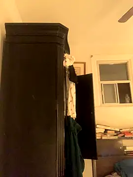 holyeroticss online show from November 12, 2025, 12:33 am