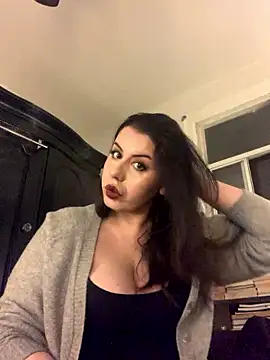 holyeroticss online show from January 14, 2026, 10:47 pm