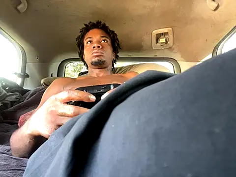 SlimeCrownzOut5 online show from September 13, 2025, 2:28 pm