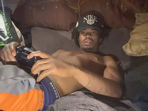 SlimeCrownzOut5 online show from March 7, 2026, 3:03 am