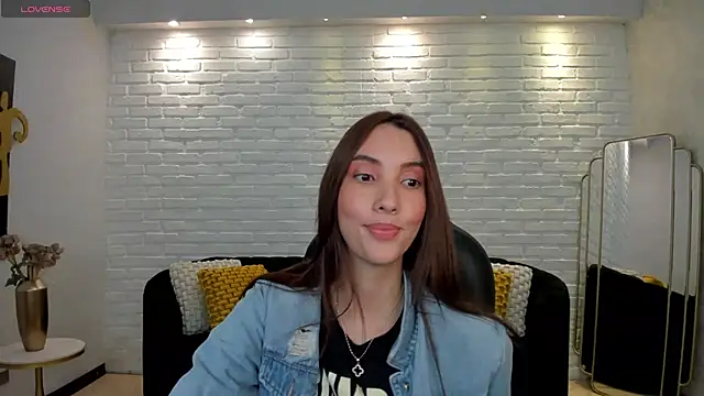 AnaisNin online show from November 7, 2025, 3:06 am